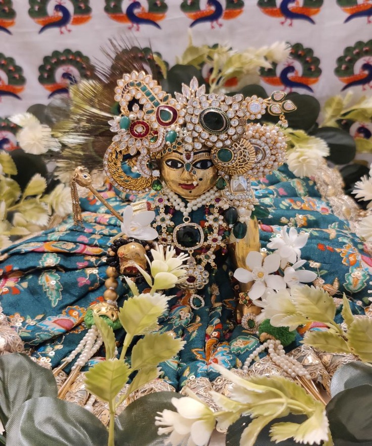 emerald green heavy shringar poshak emerald green heavy shringar poshak